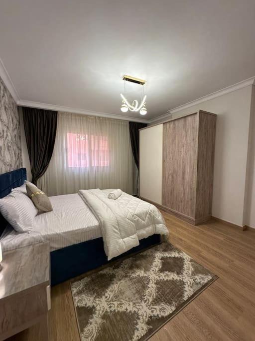 Apartment Royal Near Star Mall 3 Bedroom *