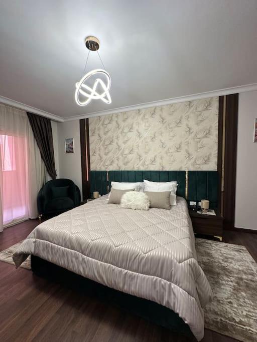 Apartment Royal Near Star Mall 3 Bedroom *